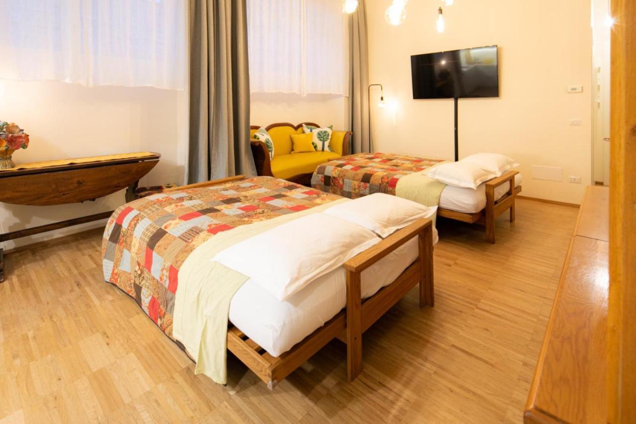 شقة La Casa Colorata - Flats In Milan - Bocconi المظهر الخارجي الصورة