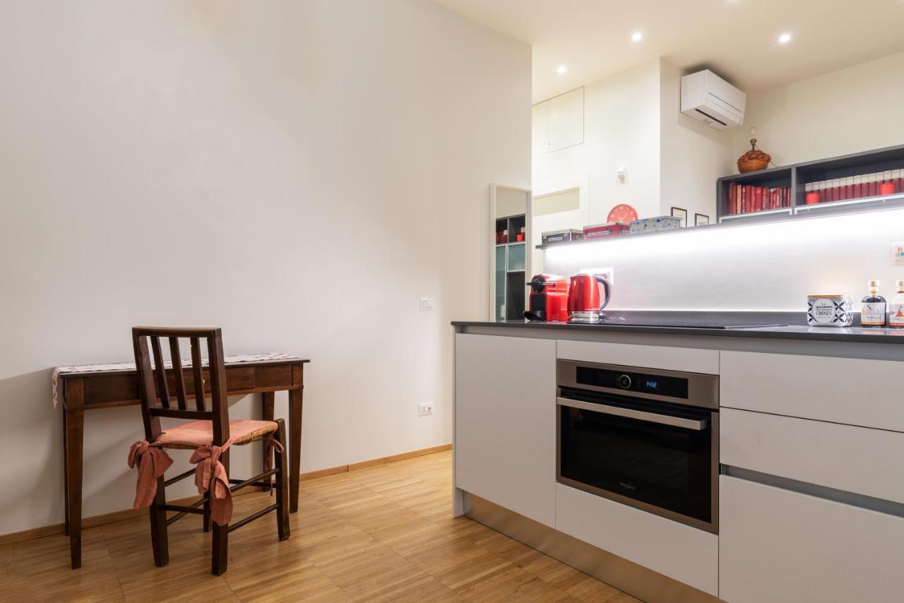 شقة La Casa Colorata - Flats In Milan - Bocconi المظهر الخارجي الصورة