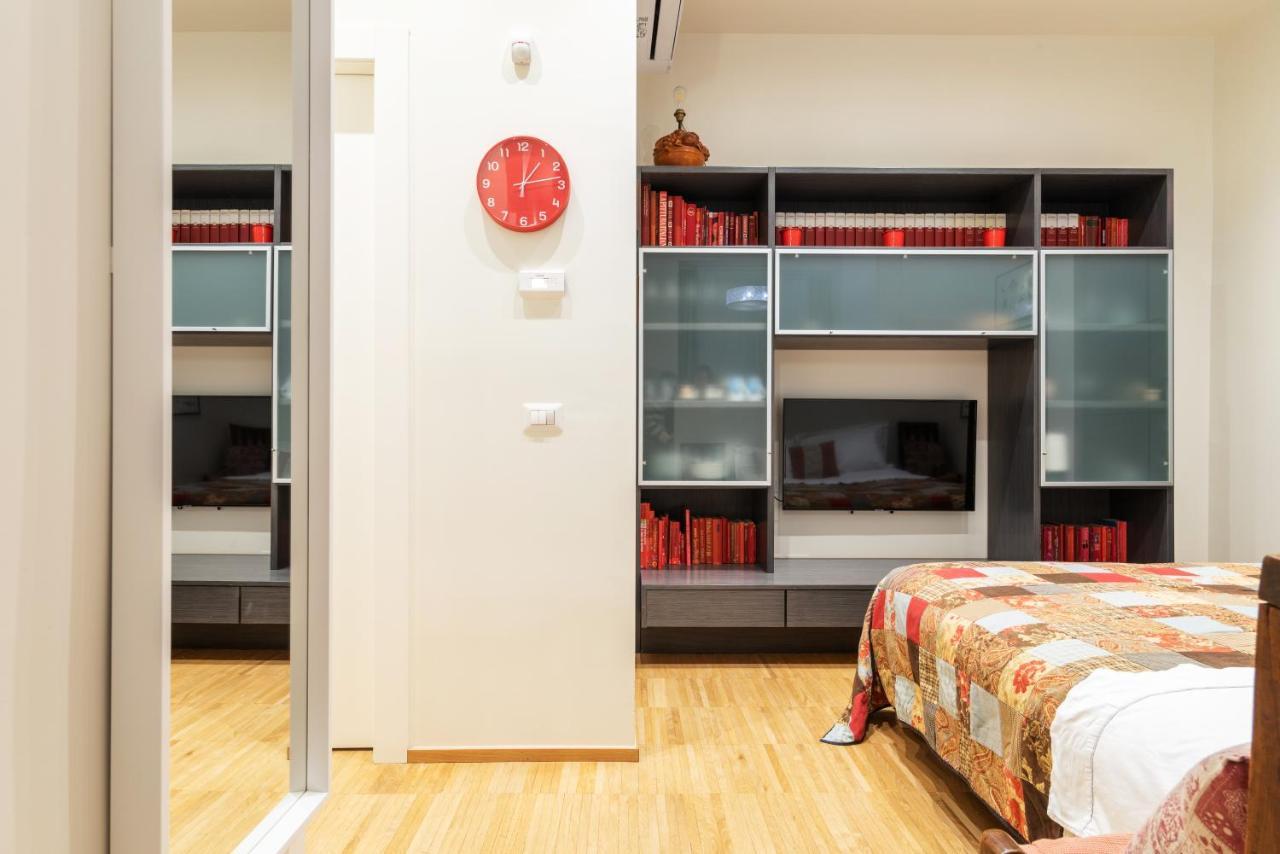 شقة La Casa Colorata - Flats In Milan - Bocconi المظهر الخارجي الصورة